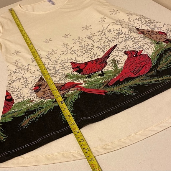 Women’s Mac & Belle Size L Red Birds Pattern Long Sleeves High Low Top - Picture 8 of 9